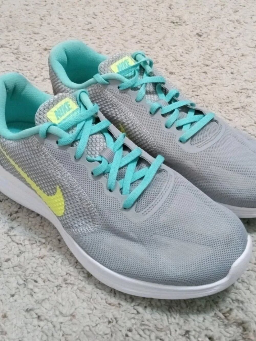 Nike Women's Revolution 3 819303-005 Gray/Teal Running Shoes Lace Up Size 10.5